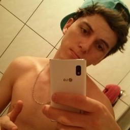 17 Anos, Bobo, Fofo, Animado, Tímido && Feliz sempre *-* S.P.F.C , #DEUS♥