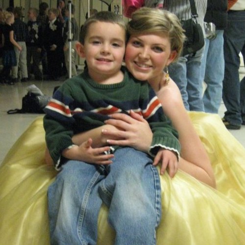 AngelaKoeck's profile picture. Alis Volat Propriis, she flies with her own wings