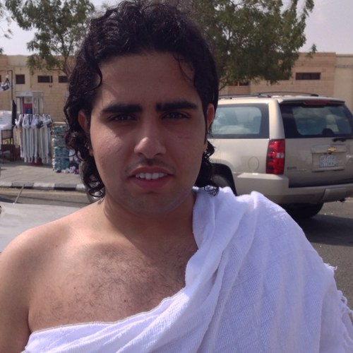 ‏احترمني ولا تحبني، وإن فعلت الاثنين معاً سأكون ممتناً لك كل العمر When you respecte me you don't have to love me , if you can do it both that's great :)