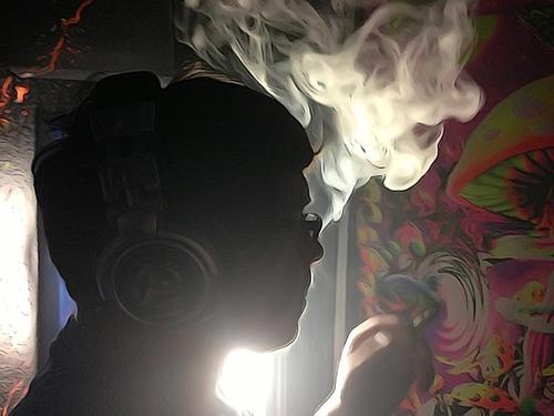 I am Luis and I produce and engineer. If anybody wants to collab just email, subscribe, and like http://t.co/T2d4Klz8Bd…http://t.co/MjOeqMiFzW