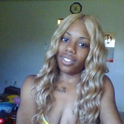 yoo im chilling loving lifee
 getting dizz moneyy