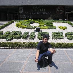 comiquero, upiicsiano de corazon y un estudiante excelente aunque un asco de alumno XD