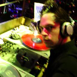 TheDJRobB's profile picture. 