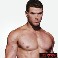 The muscle of the family. Hell isn't so bad when I get to keep an angel with me. Forever in love with #Rosalie. [RP/18+/MC]