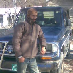 i am dani from islamabad simple and honest  guy but some time little naughty is well