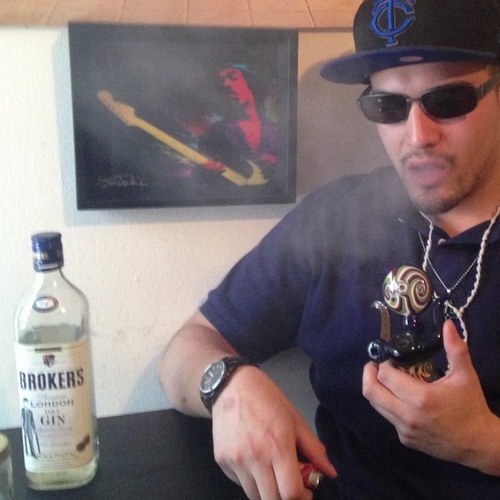 TheRealChicho's profile picture. STP, living life, making music, no regrets! #nofilter #stonerproblems #stayelevated