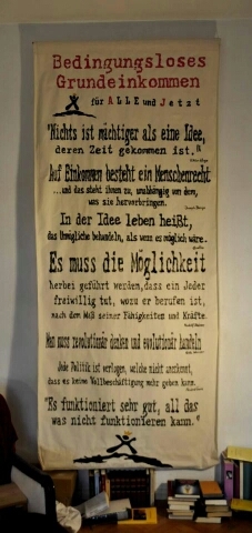 Mehr als alle Maschinen brauchen wir Menschlichkeit. Mehr als Klugheit brauchen wir Freundlichkeit und Güte. Ohne diese Fähigkeiten wird das Leben grausam und a