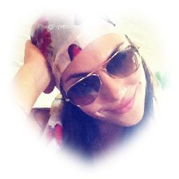 Eu amo a Mel.Eu do a minha vida pra ela.Eu escrevo ela no meu coraçao e no meu pulço.Eu amo ela.