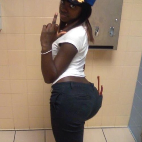 Mzkekebitch's profile picture. I follow back!  Ima loud smoker
 #teamfollowback
#freetheguys 
#iloveMOLLY