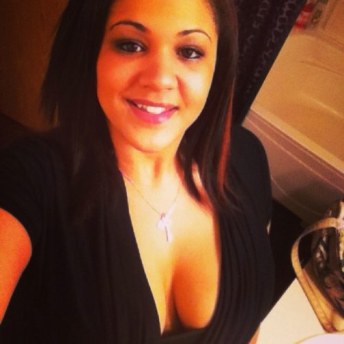 #TeamLightSkin #TeamFollowBack #TeamProudMommi #TeamiPhone #TeamThirdShift
