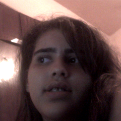 eu sou linda e amo carrossel  principalmente a maria joaquina,a valéria,a margarida e o daniel