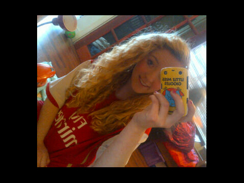 dont use this twitter, follow my other account - @blueeyesssxo    I follow back:)