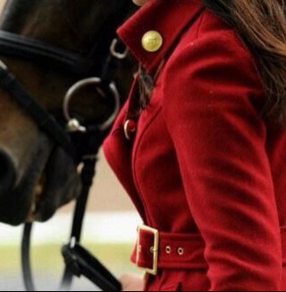 noodi_b's profile picture. لا تحاول أن تعيد حساب الأمس وما خسرت فيه فالعمر حين تسقط أوراقه لـن تع ـود مرة أخرى