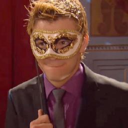 I love house of anubis and I am a massive Burkely Duffield fan! Followed by @Burkelyduffield and @BradKavanagh!