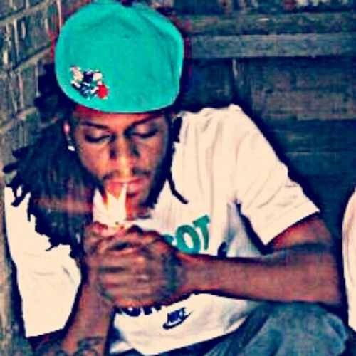 B La'key aka Louie B...Carolina on my back! Call me #GramNewton. Boss'd up to the max... #LongMoney #BASMOB
