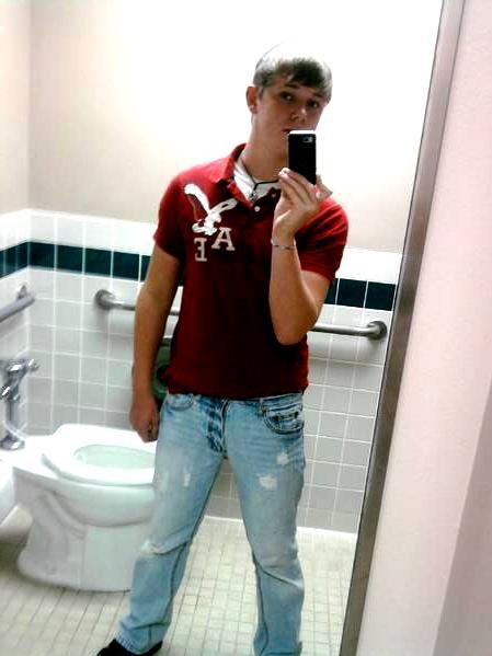 broderickcole's profile picture. 