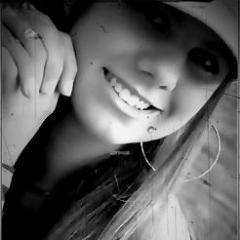 “Ela teimava em ser diferente, e ela era.”

http://t.co/2DOH3TSta9