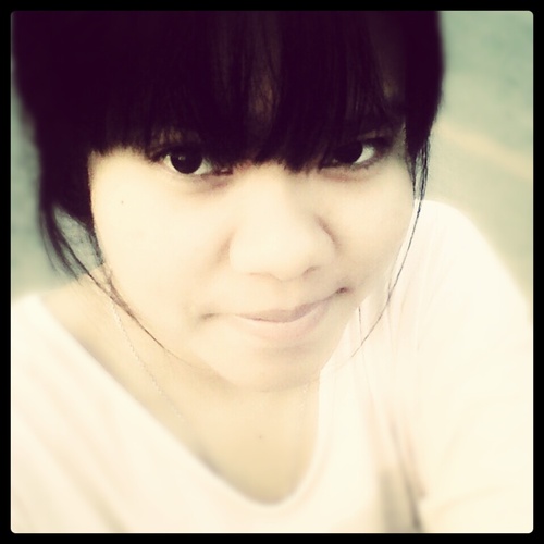 กำลังศึกษาอยู่มหาวิทยาลัย instargram :nukoynaja- ID Iine:nukoy_suthinee