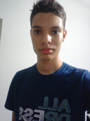 Cristão
21 anos :)