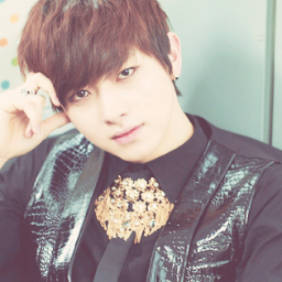 •Kim Hyun Il • C-Clown • cuida de mi por favor  \(^-^)/ y dame chocolates  • soltero •