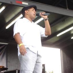 andycanarinho's profile picture. 