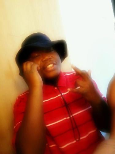 add me on facebook @itsz dat boii shad
