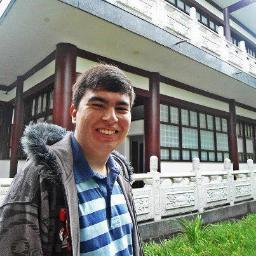 Apenas mais um Nerd tentando sobreviver nesse mundo caótico.