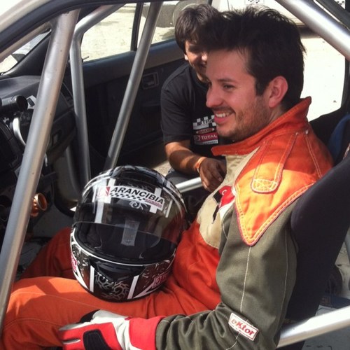 V_Arancibia_V's profile picture. Mas blanco que los zapatos de pachuco !!