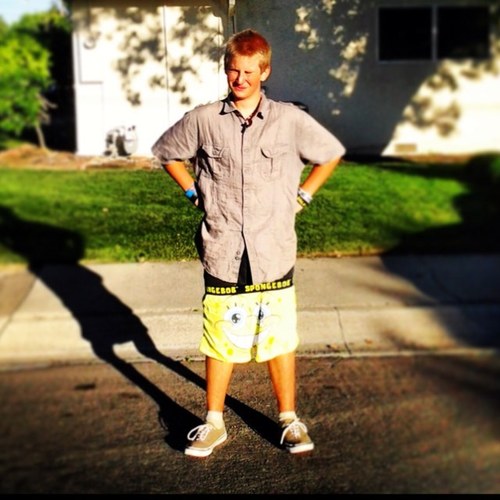 Ryan_Tolen's profile picture. So your already here so you might as well follow me ;) ill follow back