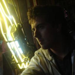 Periodista y publicista. Católico, tomo vino 🇨🇱 y voy a misa⛪️