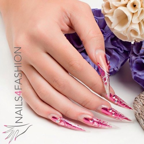*--{NailArtist}--*   *Nagelstudio-Opleidingen-Groothandel-Webshop* Meer informatie over onze opleidingen/lessen? mail dan naar info@nails4fashion.nl