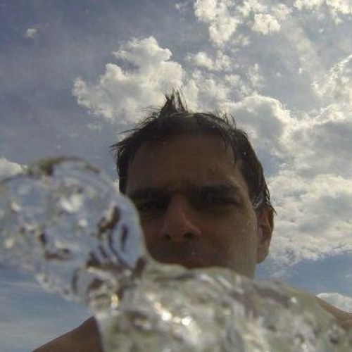 RobinCarbonneau's profile picture. Engineer, McGill lacrosse alumni, catches waves on the East coast
