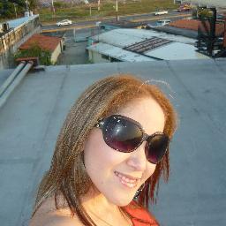 Amo la VIDA y  las Experiencia, aprendizajes que Díos meda cada día q me regala ;-). Vzla