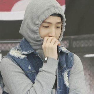 @cheesecake_rp ;; B1A4's Baro ;; #92liner ;; Oreo cheesecake ;; awesome founder #AwesomeGang ;; I'm a squirrel and my wife is a duck '-'