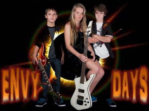 Aussie Band
www.facebook/roxferryband