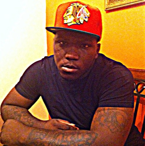 Young selfmade selfpaid nigga! R.I.P My lil Marcuz! That yung nigga always kept it Mackin! shout out to al my personal niggas!