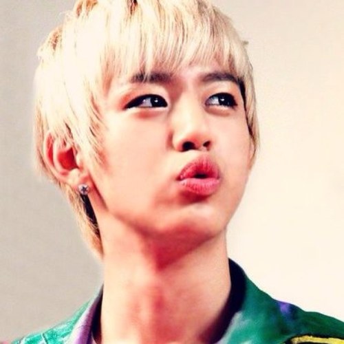 `แดฮยอนบอท บีเอพีเยสเซอร์! ;ชอบแมวน้ำแต่รักเบบี้อนลี่นะครับนะ .เก๊กหล่อ♥