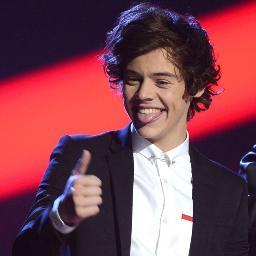 Directioner 3 ! @Harry_Styles plzz follow me? xx