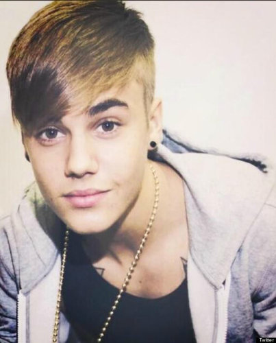 -official belieber-                         #kidrauhl-
 I FOLLOW BACK.
 @justinbieber Iloveyou.