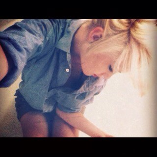 15, female, straight. I follow back:) Instagram @shay_bowman