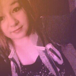 Hi_ImAngii's profile picture. #Facebook : Angela Rose #Instagram : Hi_ImAngii #Kik : Angii_Rose