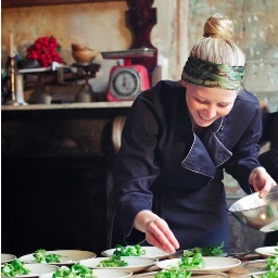 Food Maker, Living Dinners- Plant Based Pop Ups in unique locations. one half of @dilliskproject. one half of @theharecafe. Seaweed, fermentation, painting pla