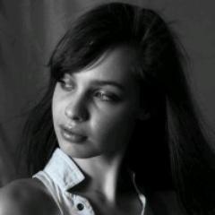 NasonovaAnechka's profile picture. а я так музыку люблю... она, как сигаретный дым... и как бокал шикарного вина...как девушка прекрасная она..плачь, гитара, до утра.....(с)