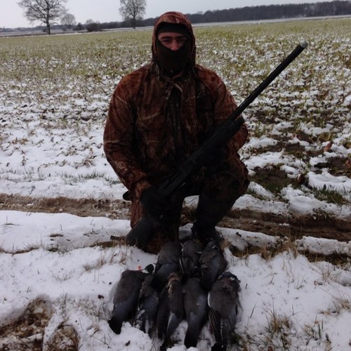 mitchdownes's profile picture. 