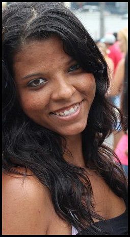 Me chamo Bianca Gosto de fazer novas amizade sou extrovertida,tenhos 20 anos!!