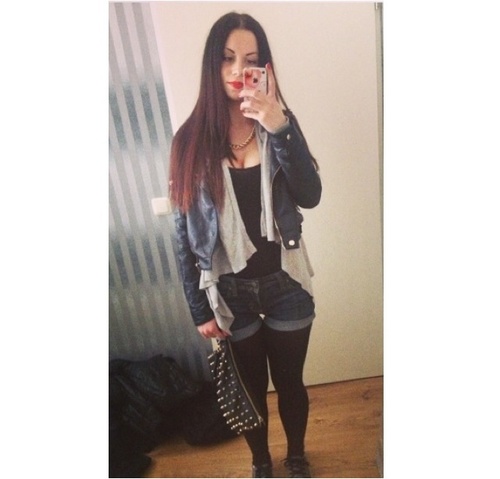 Instagram: amberxx_ 
Missing my angel @Gabsert


The mind always remembers what the heart never forgets, I will forgive but not forget.