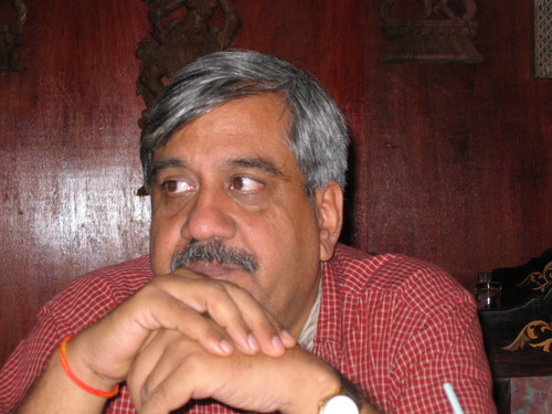 birdinfo's profile picture. BIRDINFO World Rx ~ We tweet for Lucknow city, UP, India and the world for it to be a better place to live.