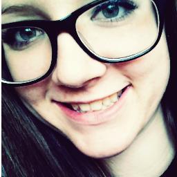 I live in Hungary, I'm a student. I like my fool friends and love laughing a lot!:D Follow Me and I follow you back!!xx
