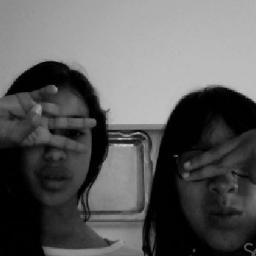 Pamela10015's profile picture. 