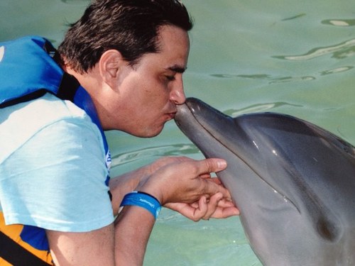 RiVillalobos's profile picture. Cirujano plastico del tachira.